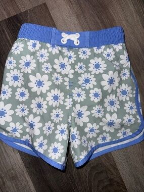 wonder nation Blue and Sage Daisy Swim Shorts